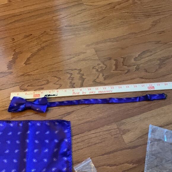 Men’s sapphire blue adjustable bow tie, pocket kerchief and cufflinks - Picture 5 of 8